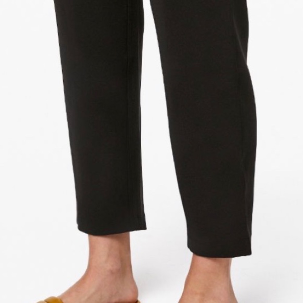 Lulu lemon on the fly crop pant